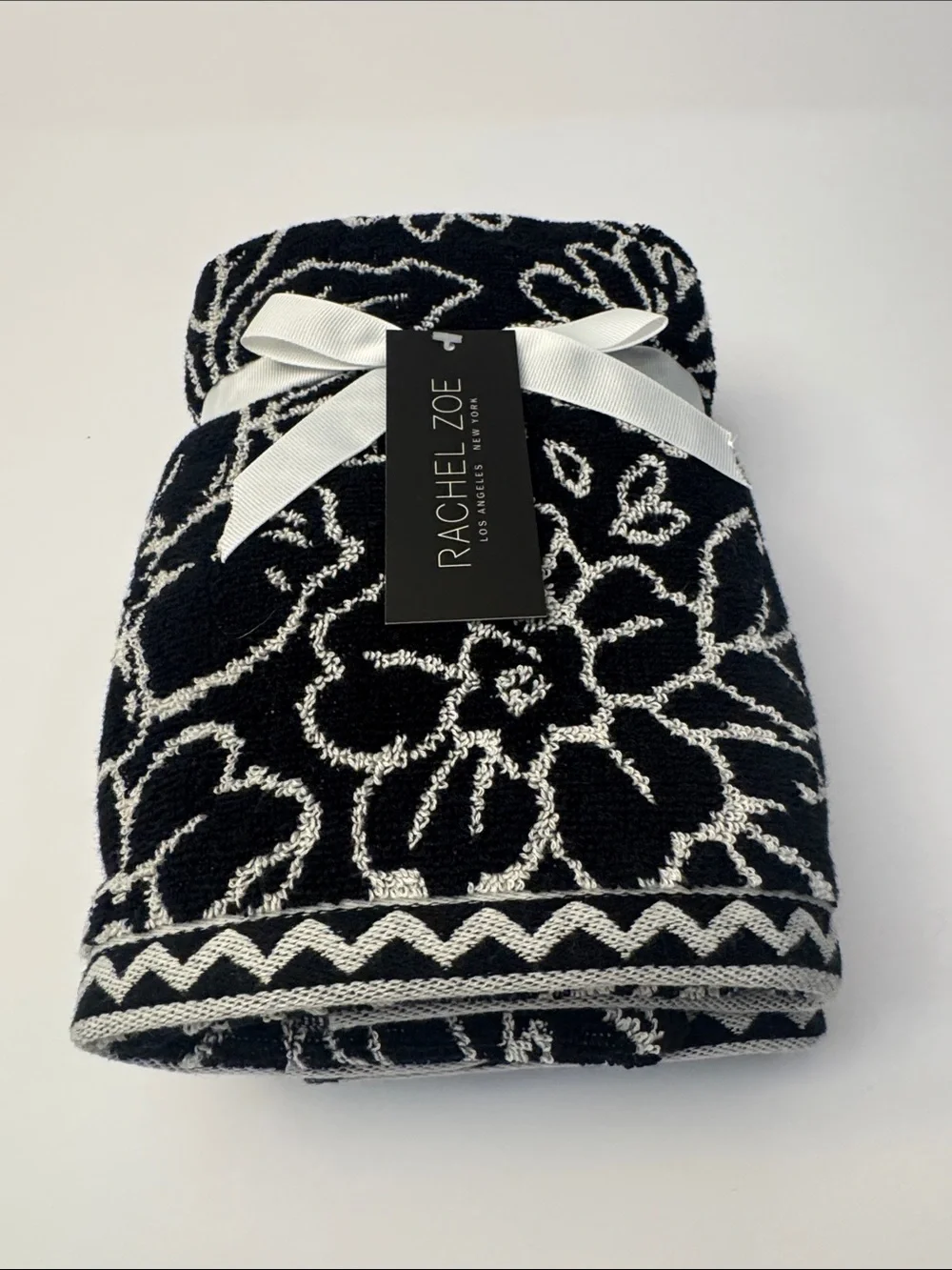 💥6pc RACHEL ZOE  Black and Ecru Floral Pattern Reversible Bath Towel Set